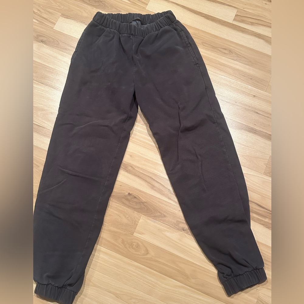 Black brandy sweats